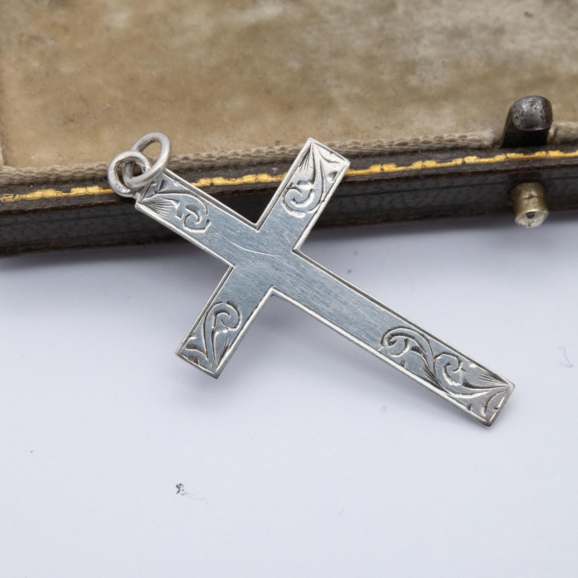 Vintage Sterling Silver Cross Pendant - Etched Scrolling Pattern Design | Christian Pendant Gift for Baptism Christening