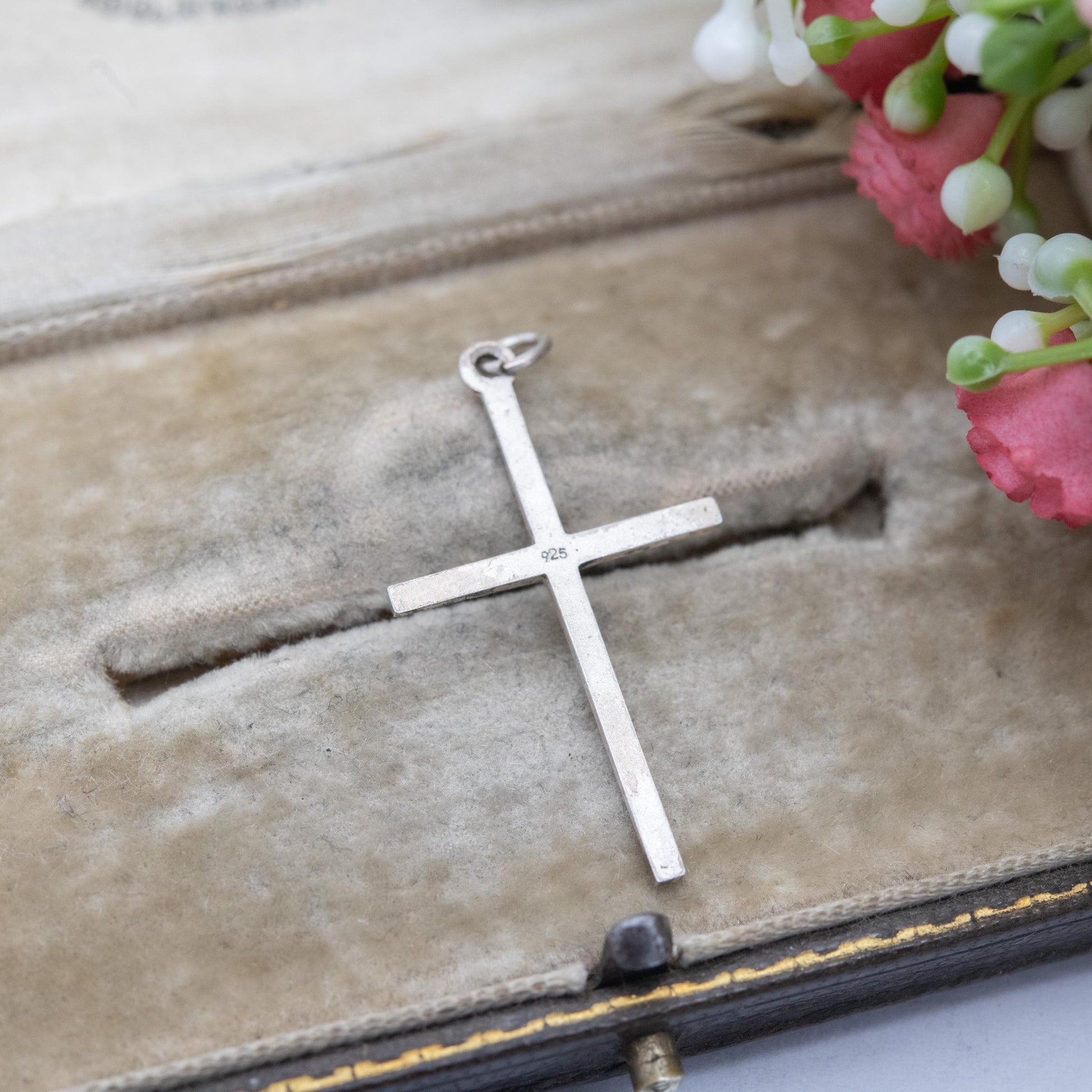 Vintage Sterling Silver Cross Pendant - Small Swirl Pattern Design | Gift for Christian