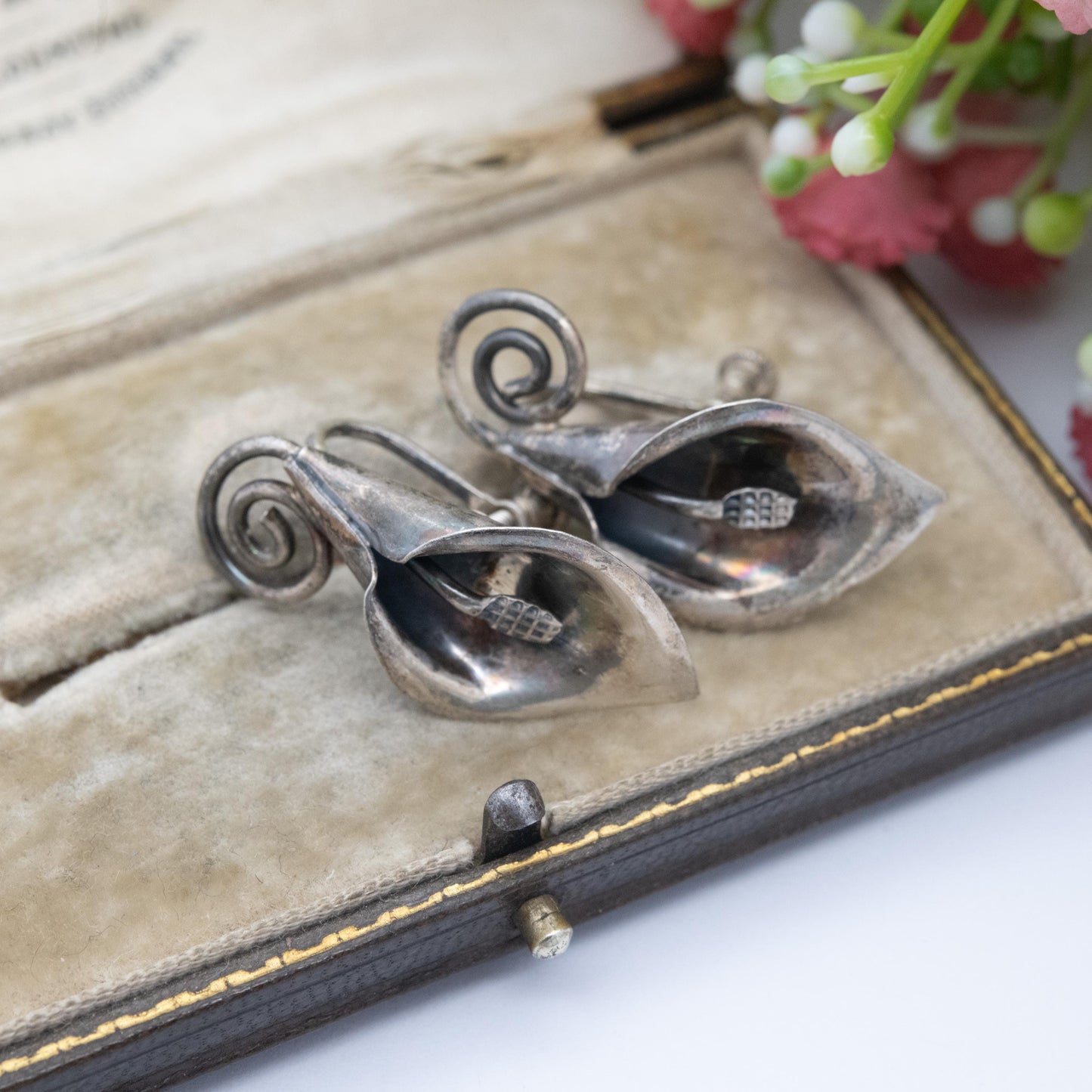 Vintage Scandi Silver Screw Back Flower Earrings - Heirig Scandinavian Peace Lily Floral Jewellery | Gift for Her