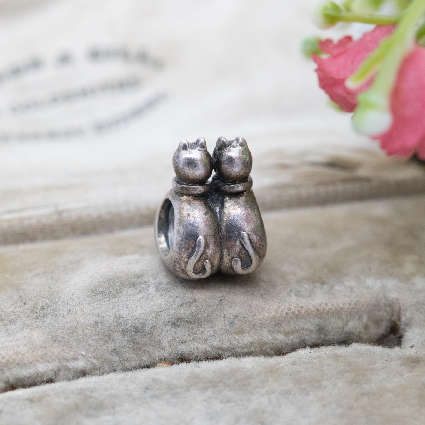 Chamilia Sterling Silver Cats Charm Pendant - Designer Gift for Charm Bracelet
