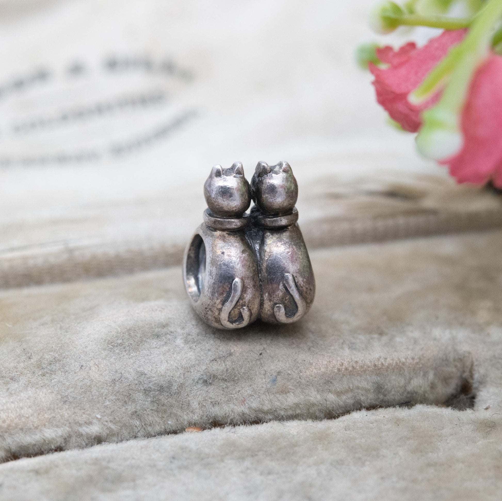 Chamilia Sterling Silver Cats Charm Pendant - Designer Gift for Charm Bracelet