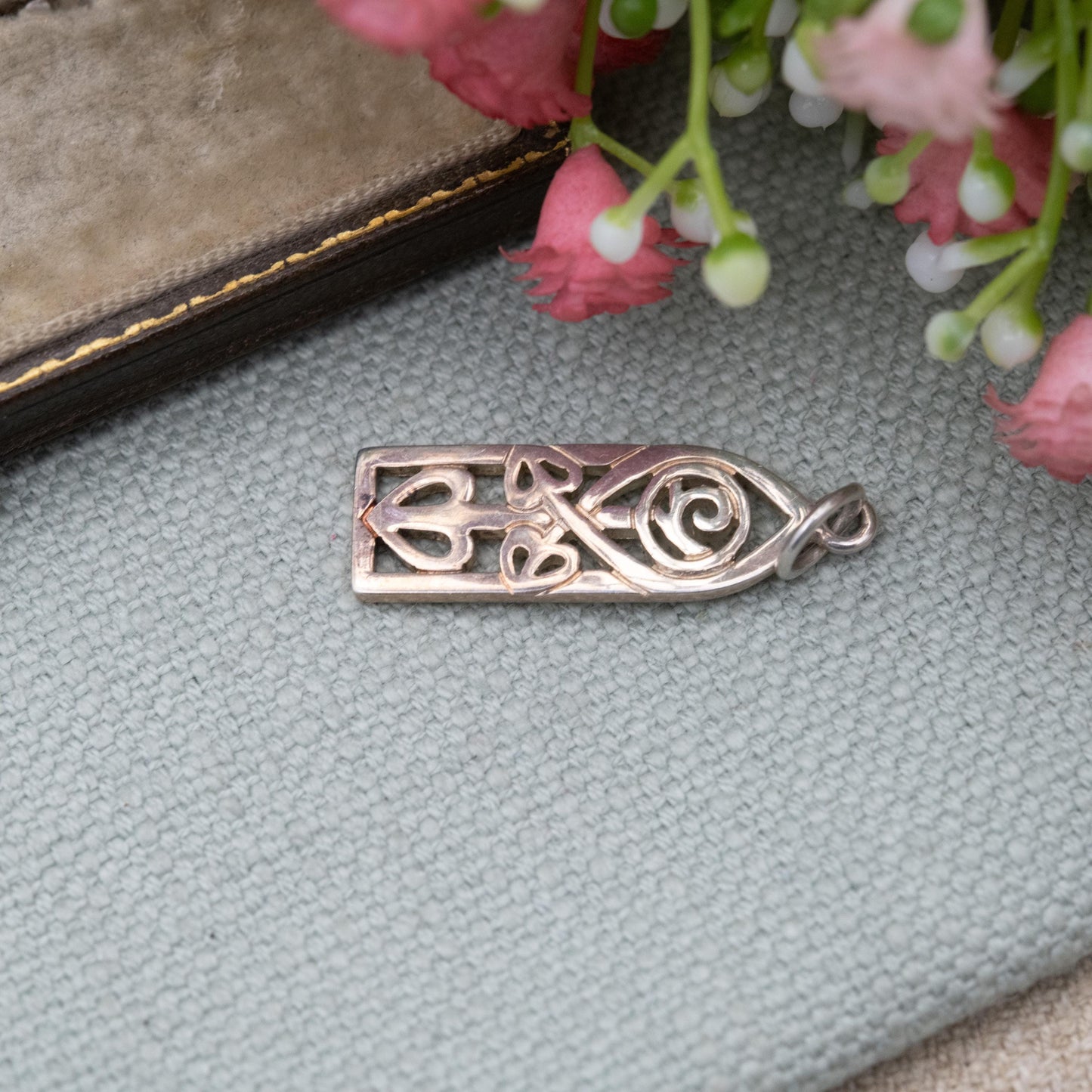 Vintage Sterling Silver Glasgow Rose Flower Openwork Pendant - Celtic Charles Rennie Mackintosh Style