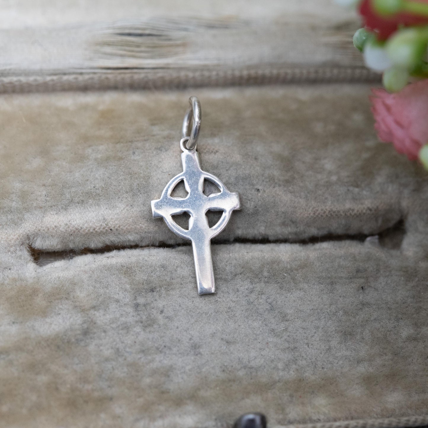 Vintage Silver Celtic Cross Pendant - Religious Jewellery Gift for Necklace