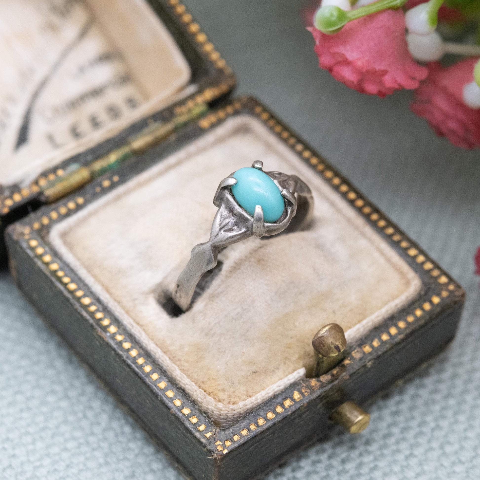Vintage Silver Blue Stone Ring - Small Cabochon Stone | Everyday Silver Jewellery | UK Size - I | US Size - 4 1/2