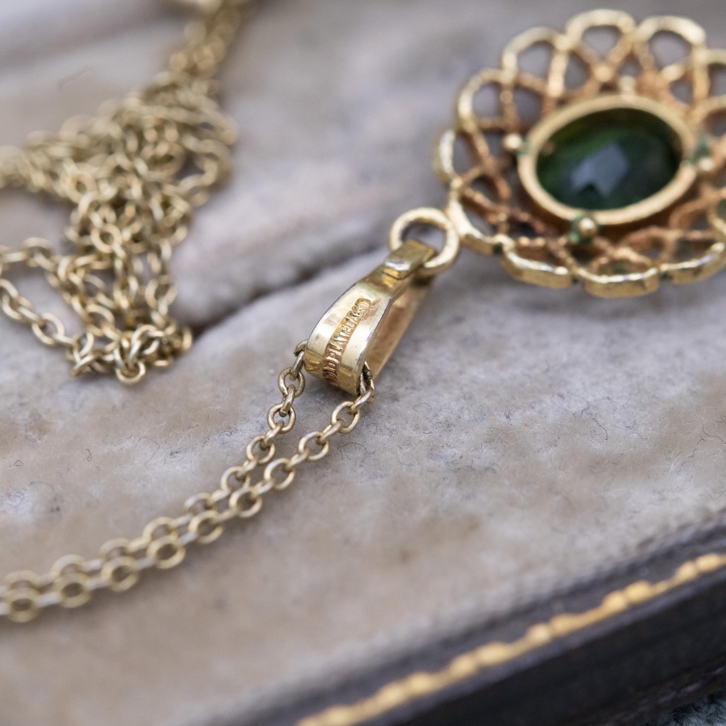 Vintage Gold Plated Green Stone Cable Link Pendant Necklace - Gift for Her
