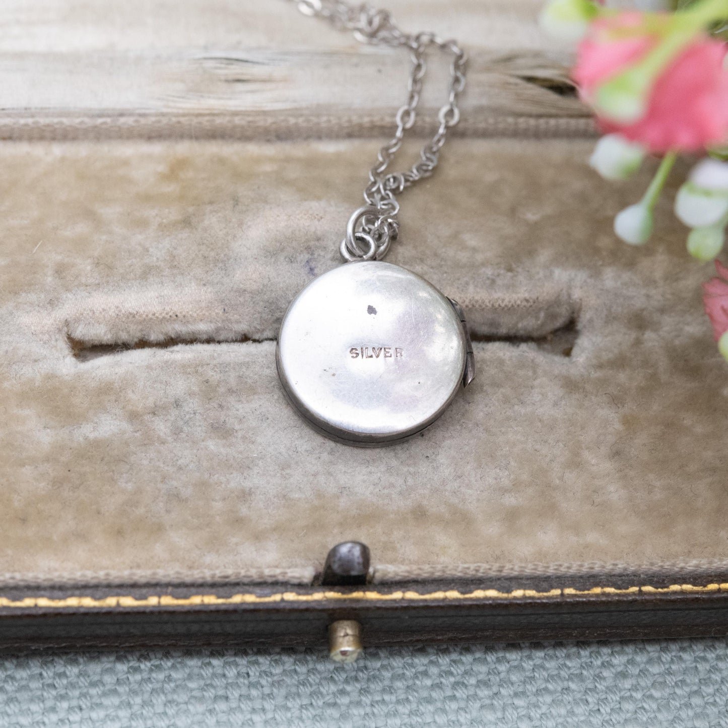 Vintage Sterling Silver Floral Locket Pendant and Cable Link Chain Necklace - Pretty Gift for Her
