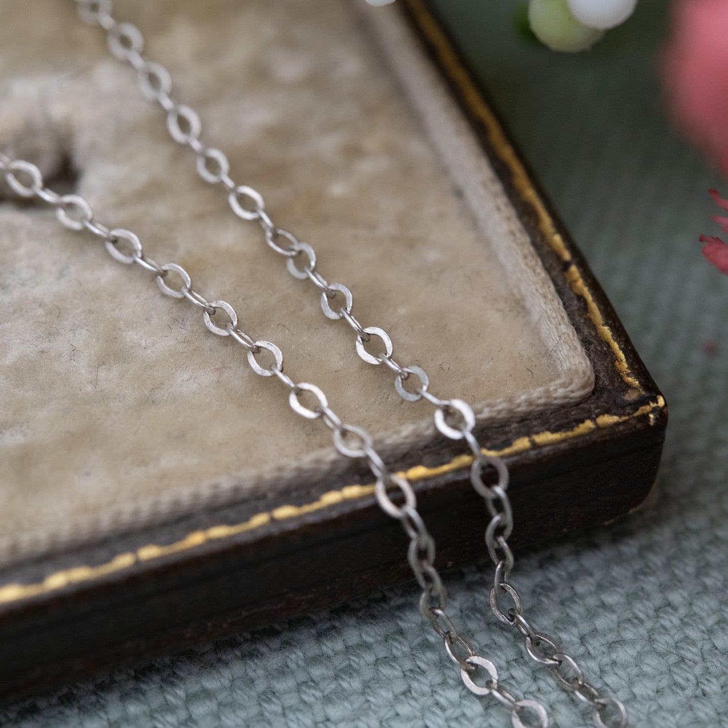 Vintage Sterling Silver Floral Locket Pendant and Cable Link Chain Necklace - Pretty Gift for Her
