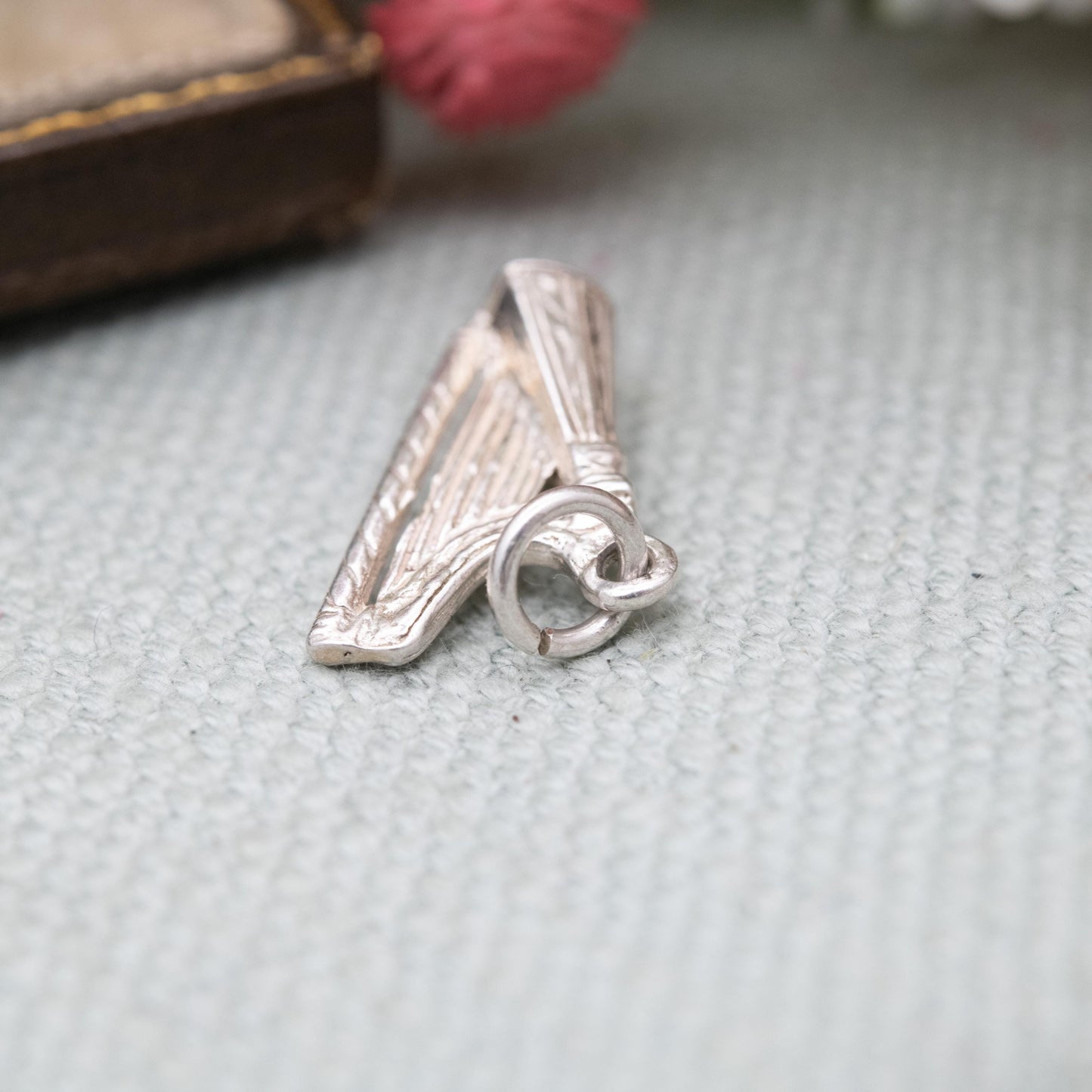 Vintage Silver Harp Charm Pendant - Classical Music Instrument | Souvenir Gift for Charm Bracelet