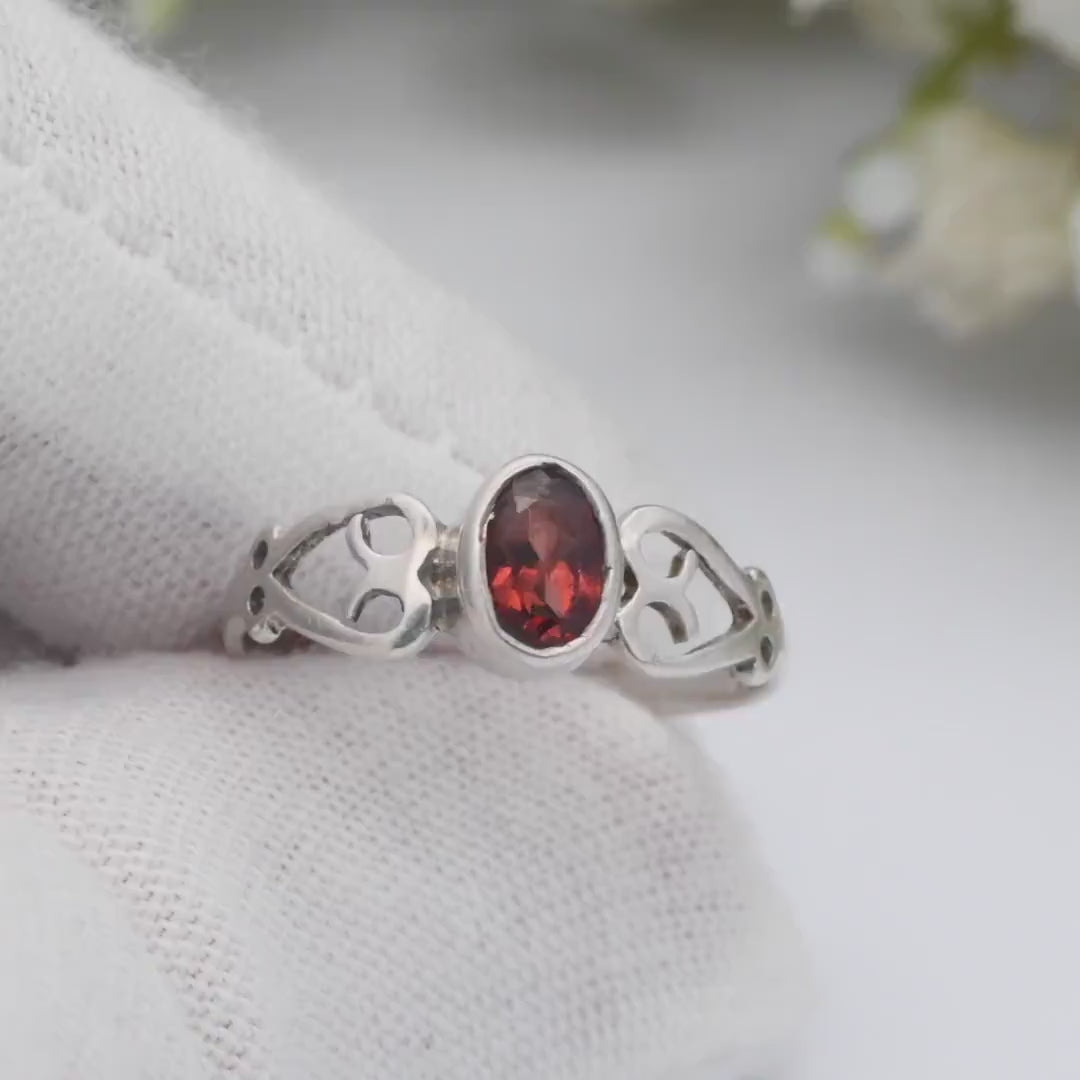 Vintage Silver and Garnet Ring