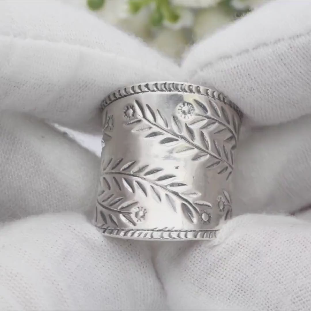 Vintage Chunky Sterling Silver Flower Ring